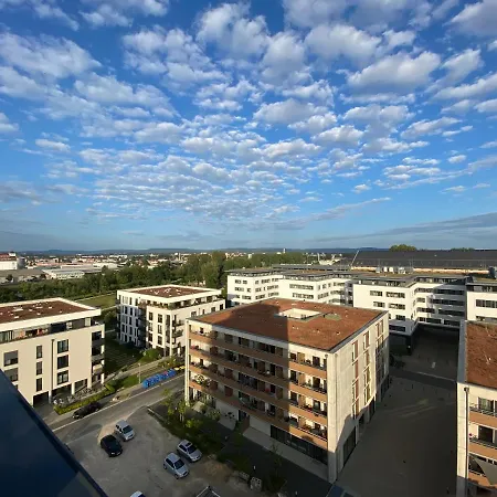 Erba Insel 140qm Penthouse *