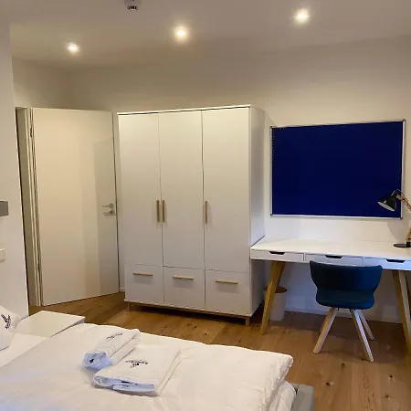 Erba Insel 140qm Penthouse *