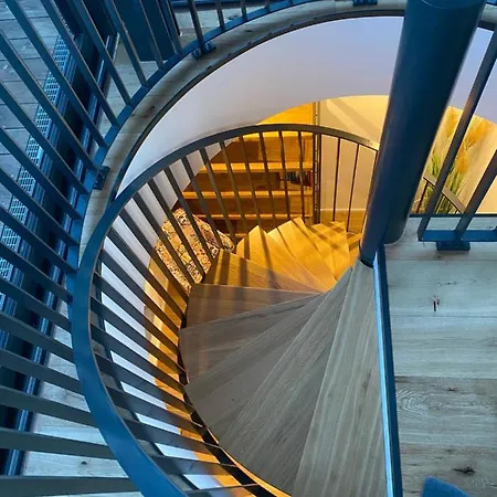 Erba Insel 140qm Penthouse