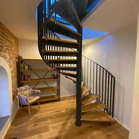 Erba Insel 140qm Penthouse *